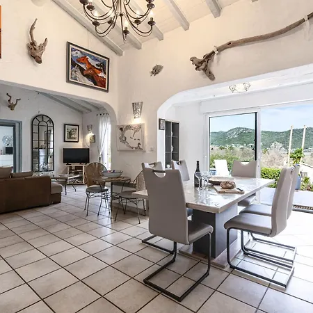 Semesterbostad Paulka By Interhome *